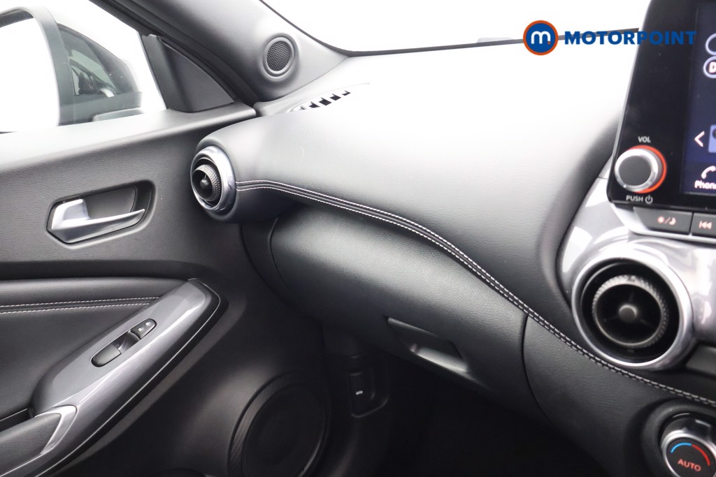 Nissan Juke N-Connecta Manual Petrol SUV - Stock Number (1685650) - 12th supplementary image