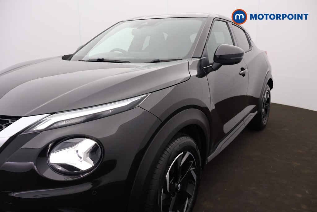Nissan Juke N-Connecta Manual Petrol SUV - Stock Number (1685650) - 32nd supplementary image