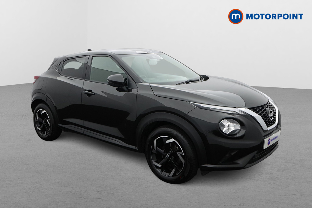 Nissan Juke N-Connecta Manual Petrol SUV - Stock Number (1685650) - Drivers side front corner