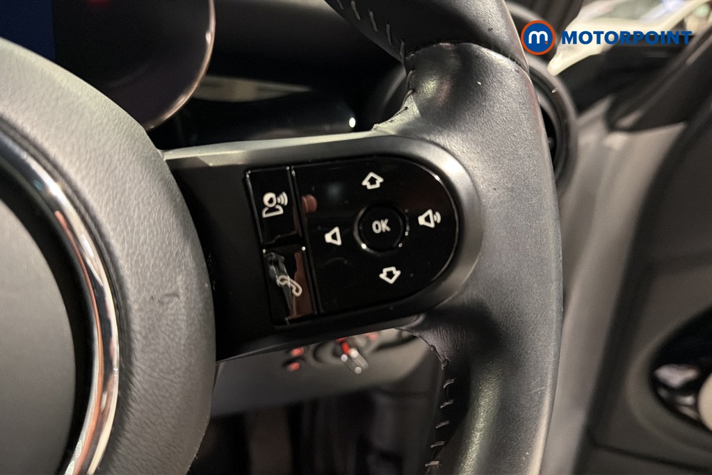 Mini Hatchback Cooper S Level 3 Automatic Electric Hatchback - Stock Number (1685773) - 3rd supplementary image