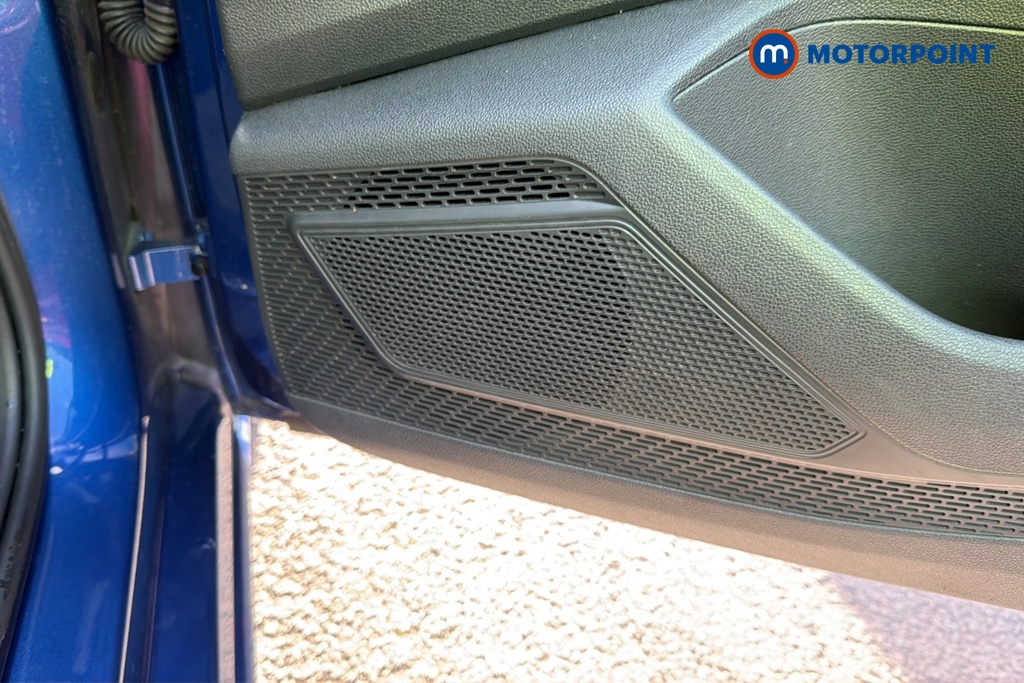 Volkswagen Polo Life Manual Petrol Hatchback - Stock Number (1686801) - 21st supplementary image