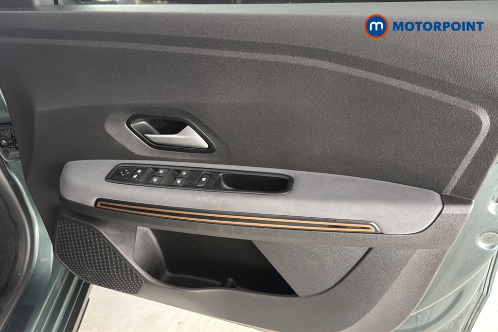Dacia Sandero Stepway Extreme Manual Petrol Hatchback - Stock Number (1686929) - 18th supplementary image