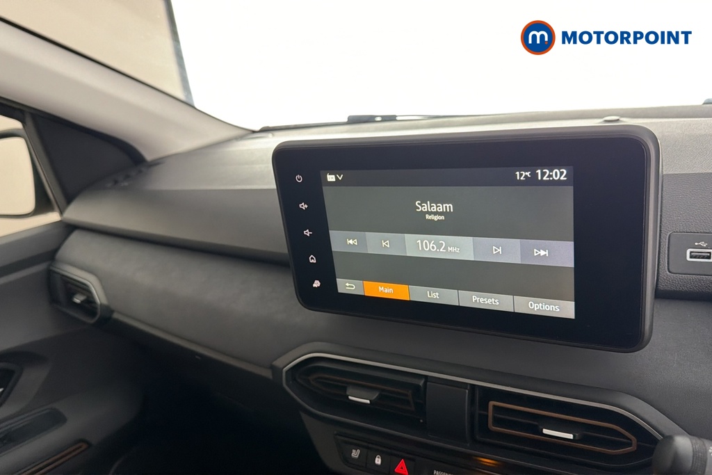 Dacia Sandero Stepway Extreme Manual Petrol Hatchback - Stock Number (1687075) - 8th supplementary image