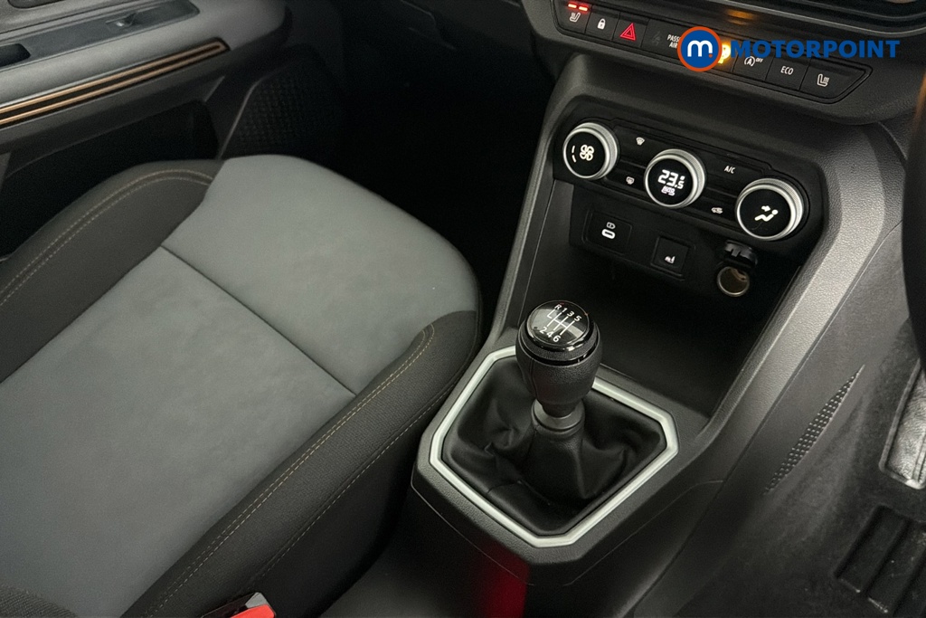 Dacia Sandero Stepway Extreme Manual Petrol Hatchback - Stock Number (1687075) - 15th supplementary image