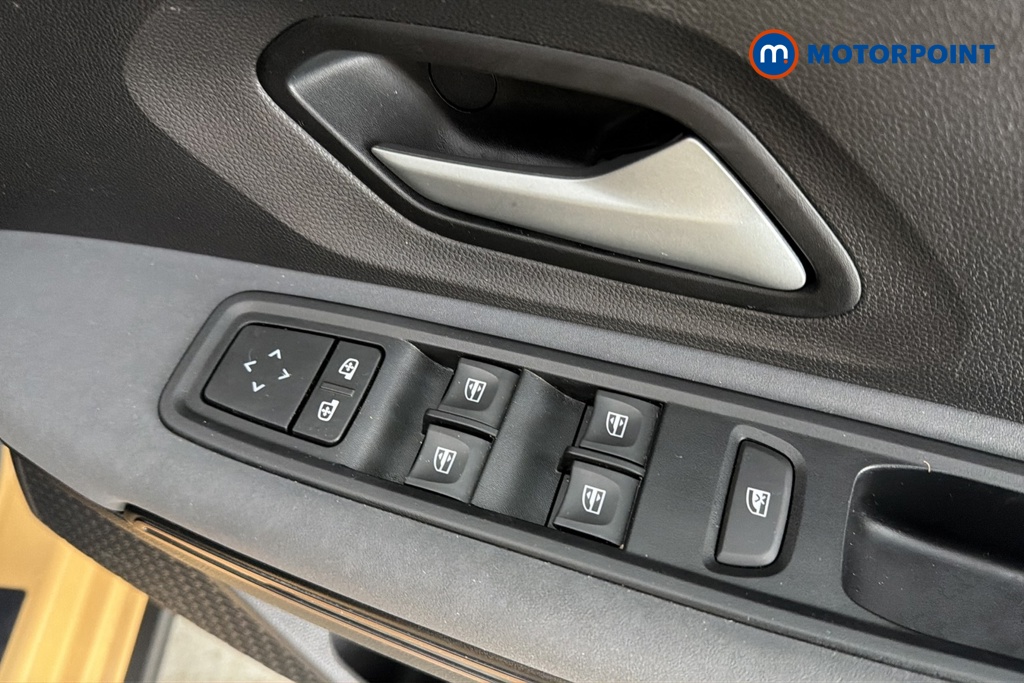 Dacia Sandero Stepway Extreme Manual Petrol Hatchback - Stock Number (1687075) - 19th supplementary image