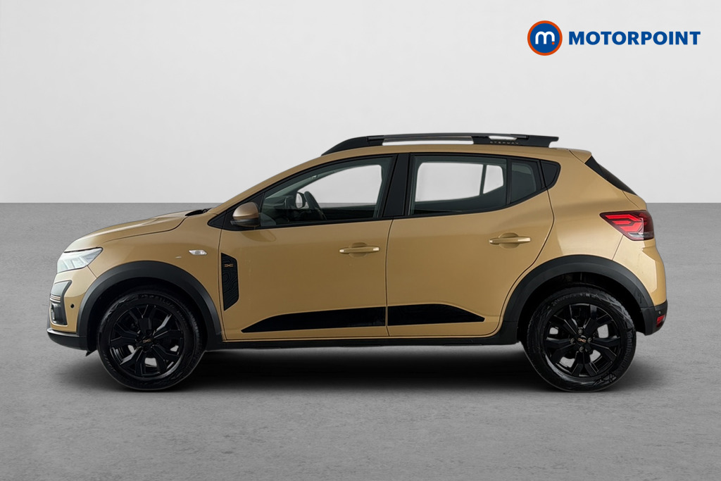 Dacia Sandero Stepway Extreme Manual Petrol Hatchback - Stock Number (1687075) - Drivers side