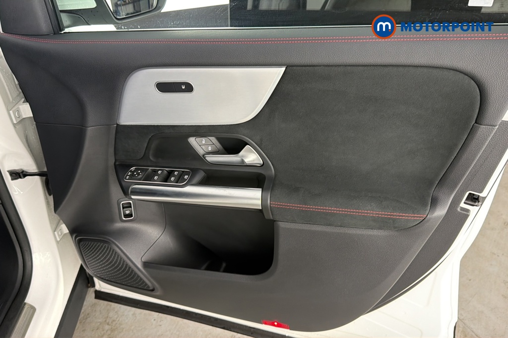 Mercedes-Benz GLA Amg Line Automatic Petrol SUV - Stock Number (1687122) - 18th supplementary image