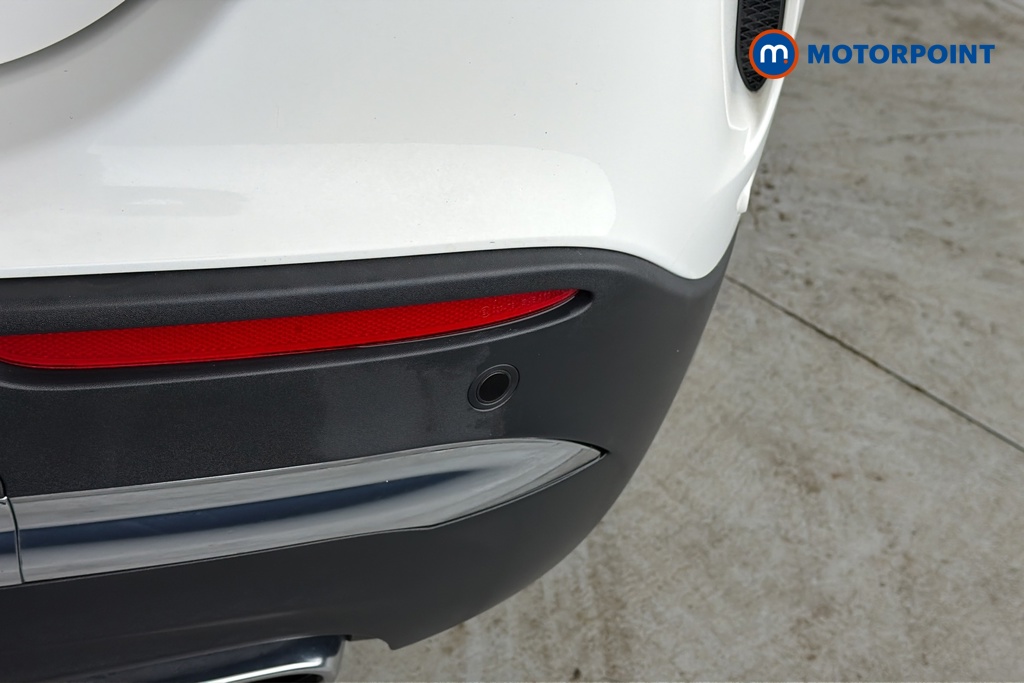 Mercedes-Benz GLA Amg Line Automatic Petrol SUV - Stock Number (1687122) - 39th supplementary image