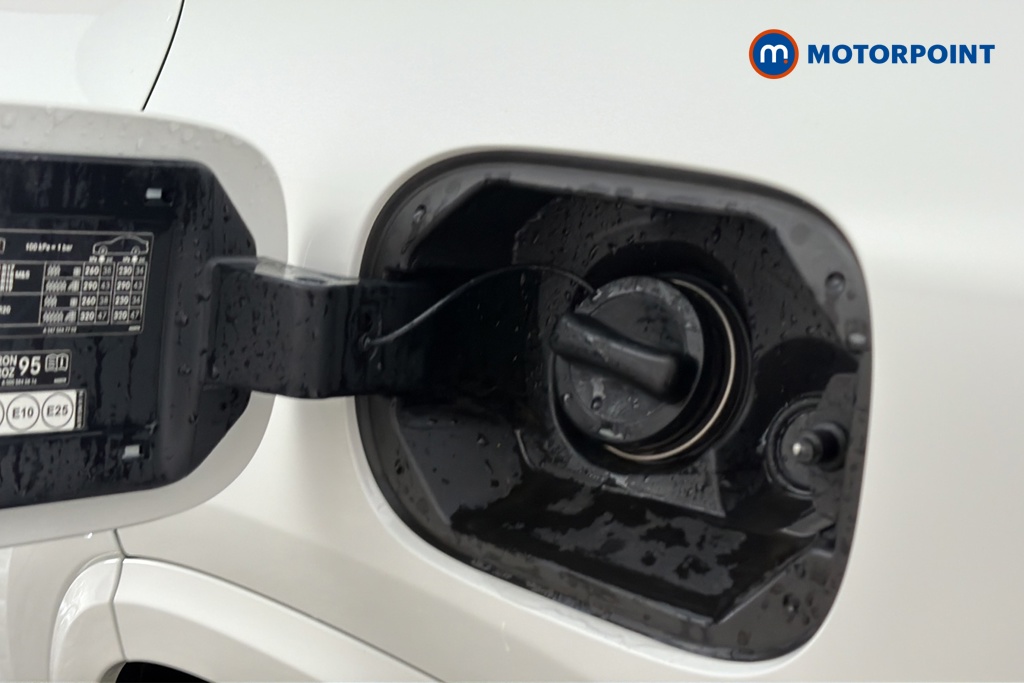 Mercedes-Benz GLA Amg Line Automatic Petrol SUV - Stock Number (1687122) - 41st supplementary image