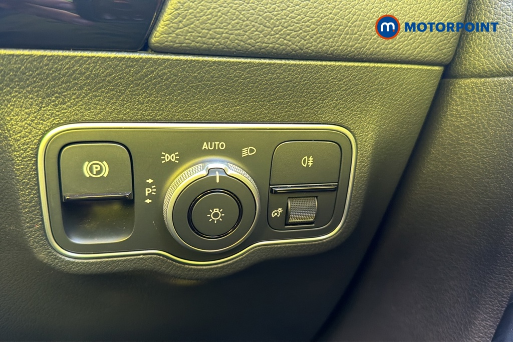 Mercedes-Benz GLA Amg Line Automatic Petrol SUV - Stock Number (1687126) - 11th supplementary image