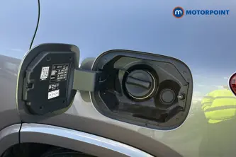 Mercedes-Benz GLA Amg Line Automatic Petrol SUV - Stock Number (1687126) - 41st supplementary image