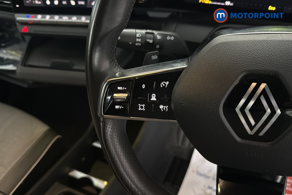 Renault Megane E-Tech Iconic Automatic Electric Hatchback - Stock Number (1687170) - 4th supplementary image