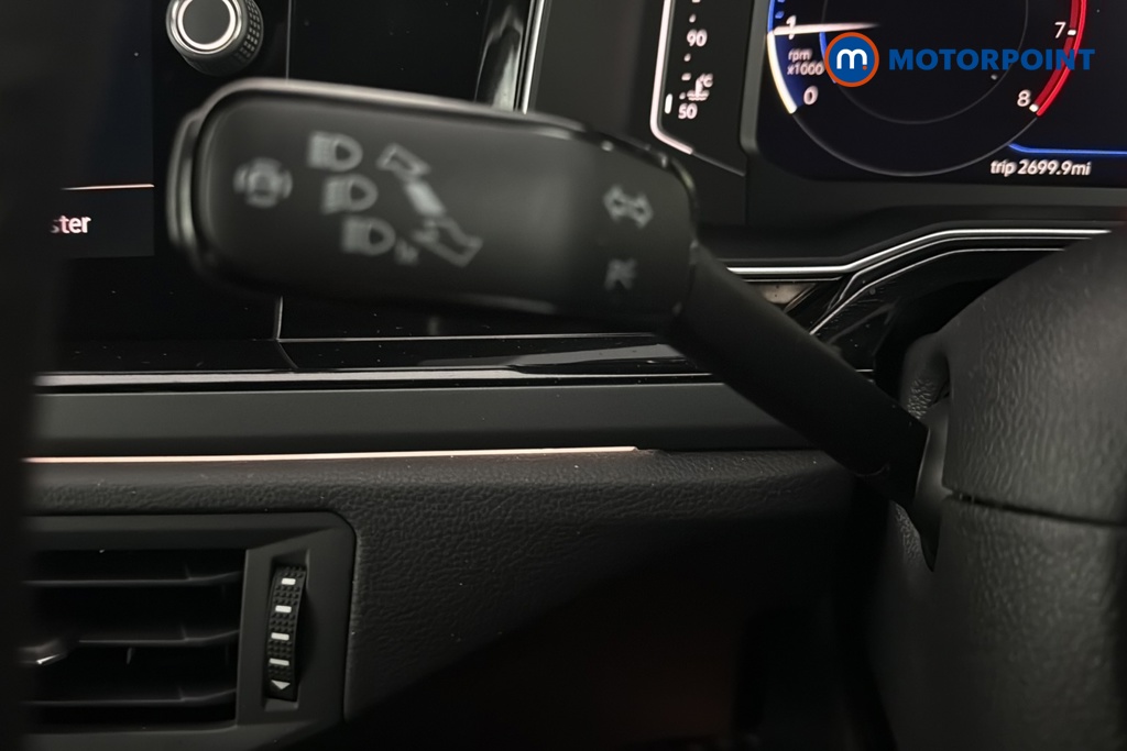 Volkswagen Polo R-Line Manual Petrol Hatchback - Stock Number (1687964) - 5th supplementary image