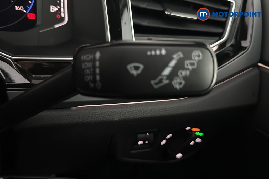 Volkswagen Polo R-Line Manual Petrol Hatchback - Stock Number (1687964) - 6th supplementary image