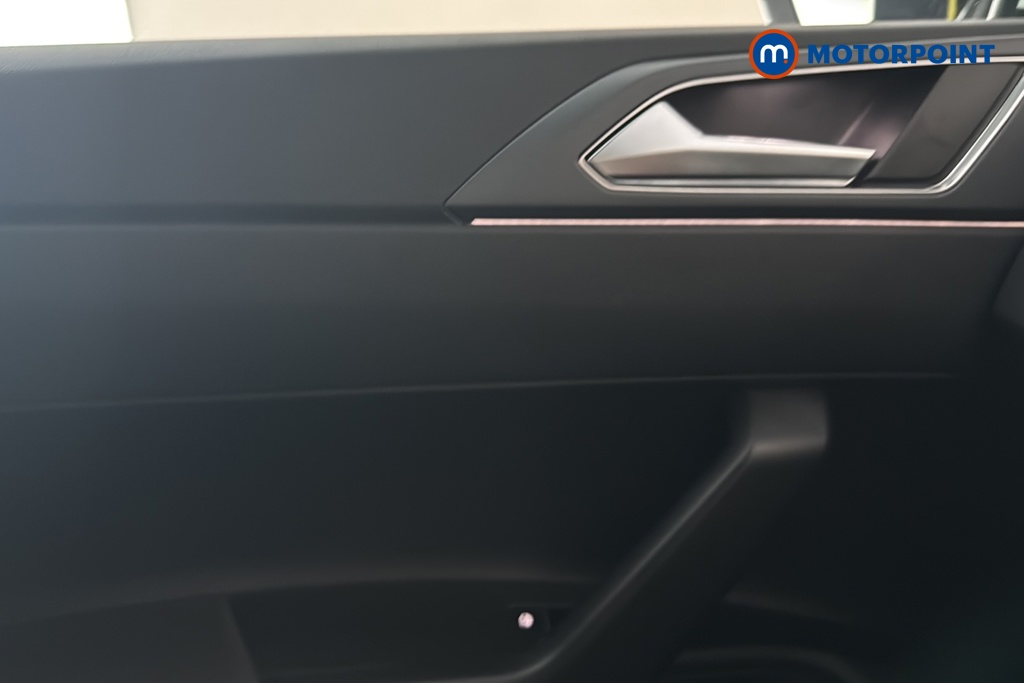 Volkswagen Polo R-Line Manual Petrol Hatchback - Stock Number (1687964) - 10th supplementary image