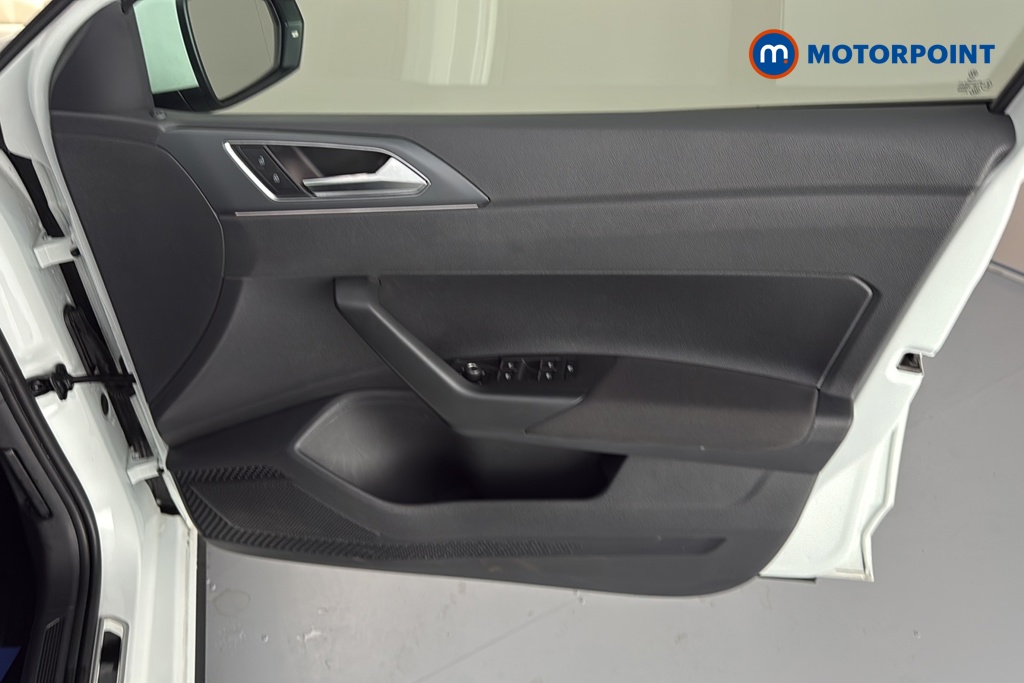 Volkswagen Polo R-Line Manual Petrol Hatchback - Stock Number (1687964) - 18th supplementary image