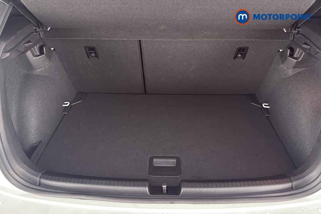Volkswagen Polo R-Line Manual Petrol Hatchback - Stock Number (1687964) - 30th supplementary image