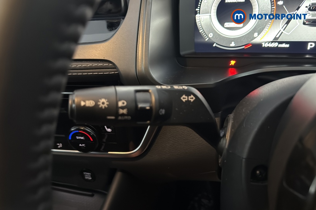 Nissan Qashqai Tekna Automatic Petrol SUV - Stock Number (1689075) - 5th supplementary image