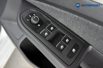 Volkswagen Golf Life Manual Petrol Hatchback - Stock Number (1689116) - 19th supplementary image