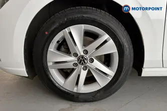 Volkswagen Golf Life Manual Petrol Hatchback - Stock Number (1689116) - 44th supplementary image