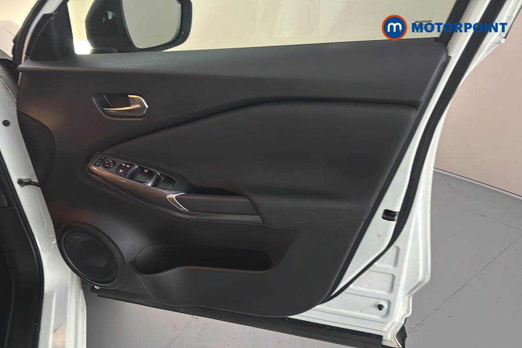 Nissan Juke Acenta Manual Petrol SUV - Stock Number (1689233) - 18th supplementary image