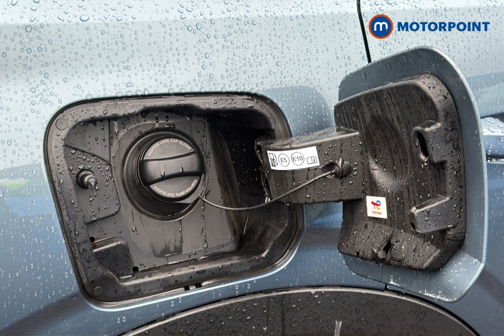 Peugeot 3008 GT Automatic Petrol SUV - Stock Number (1689426) - 41st supplementary image