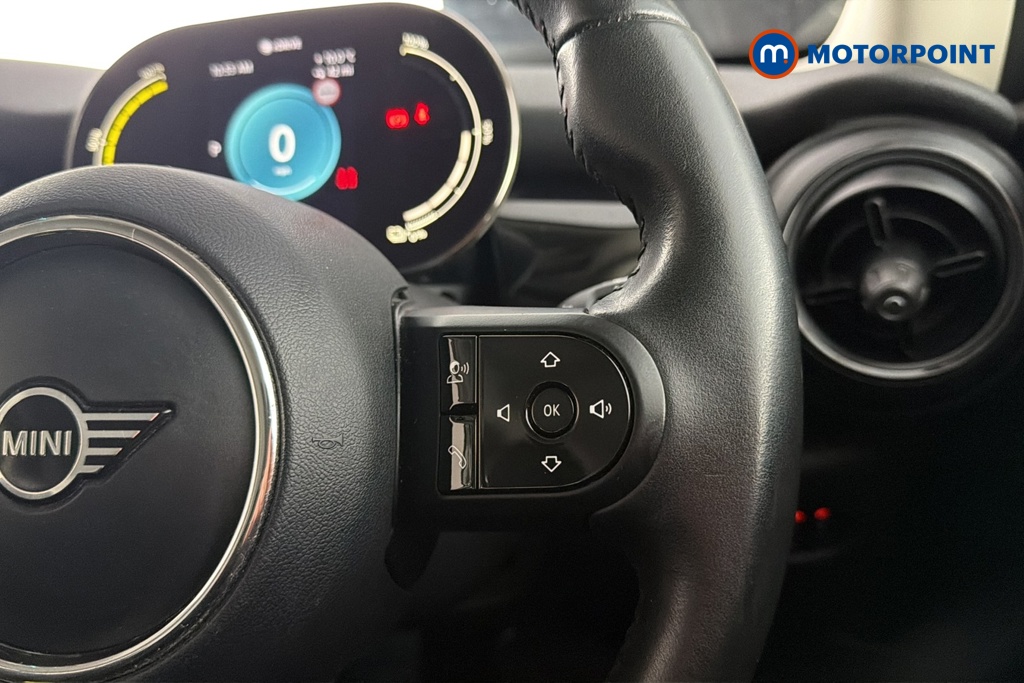 Mini Hatchback Cooper S Level 1 Automatic Electric Hatchback - Stock Number (1689487) - 3rd supplementary image