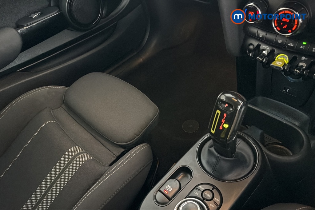 Mini Hatchback Cooper S Level 1 Automatic Electric Hatchback - Stock Number (1689487) - 15th supplementary image