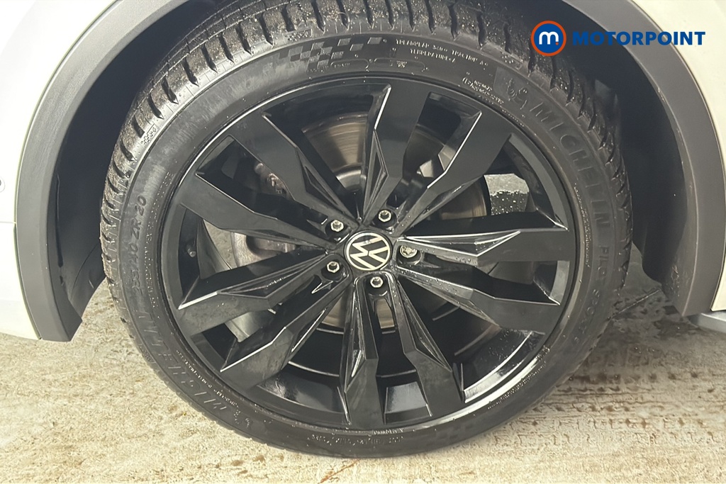 Volkswagen Tiguan R-Line Automatic Petrol SUV - Stock Number (1689509) - 44th supplementary image