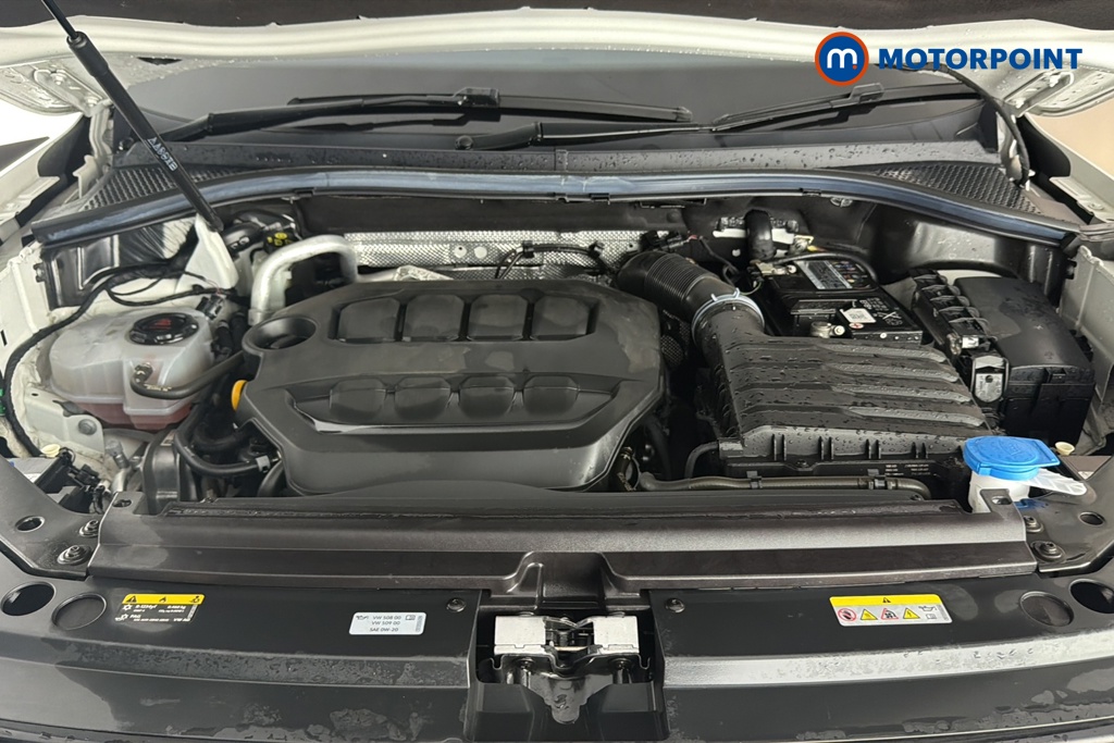 Volkswagen Tiguan R-Line Automatic Petrol SUV - Stock Number (1689509) - 48th supplementary image