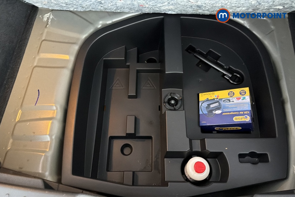 Nissan Juke Acenta Premium Automatic Petrol SUV - Stock Number (1689688) - 33rd supplementary image