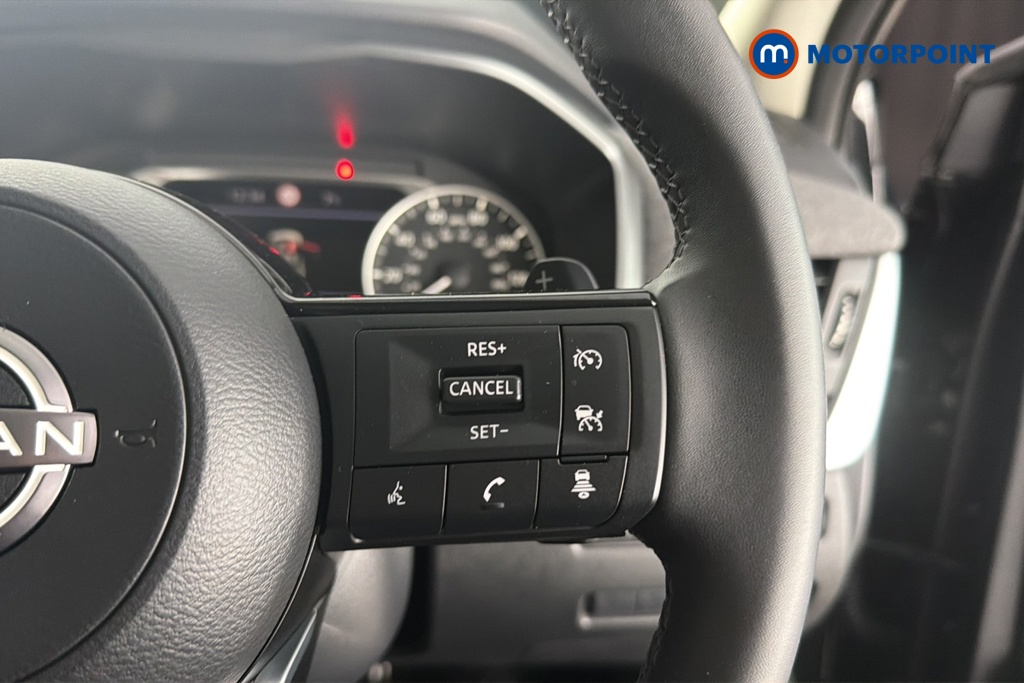 Nissan Qashqai Acenta Premium Automatic Petrol SUV - Stock Number (1689986) - 3rd supplementary image