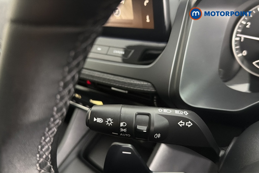 Nissan Qashqai Acenta Premium Automatic Petrol SUV - Stock Number (1689986) - 5th supplementary image