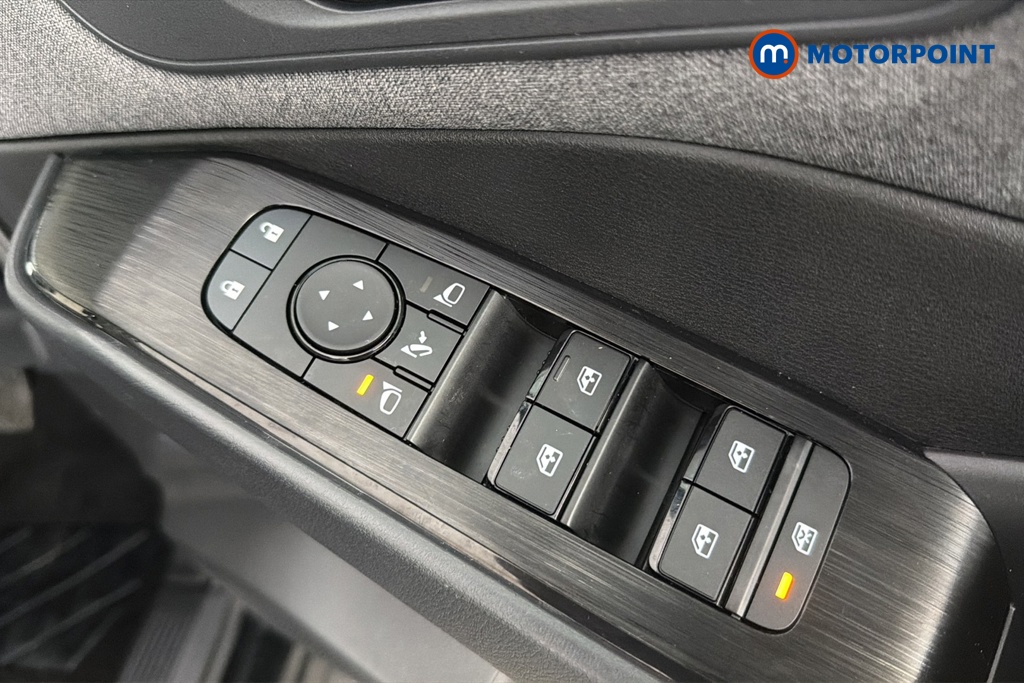 Nissan Qashqai Acenta Premium Automatic Petrol SUV - Stock Number (1689986) - 19th supplementary image