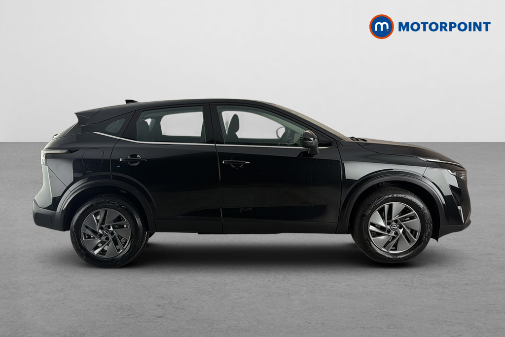 Nissan Qashqai Acenta Premium Automatic Petrol SUV - Stock Number (1689986) - Passenger side