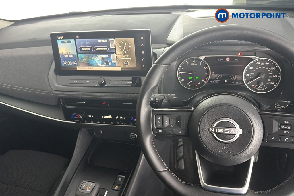 Nissan Qashqai Acenta Premium Automatic Petrol SUV - Stock Number (1689986) - 1st supplementary image