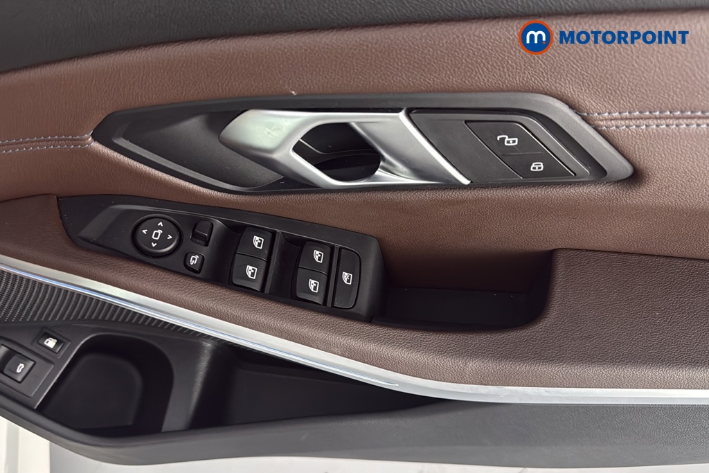 BMW 3 Series M Sport Automatic Petrol Plug-In Hybrid Saloon - Stock Number (1690042) - 19th supplementary image