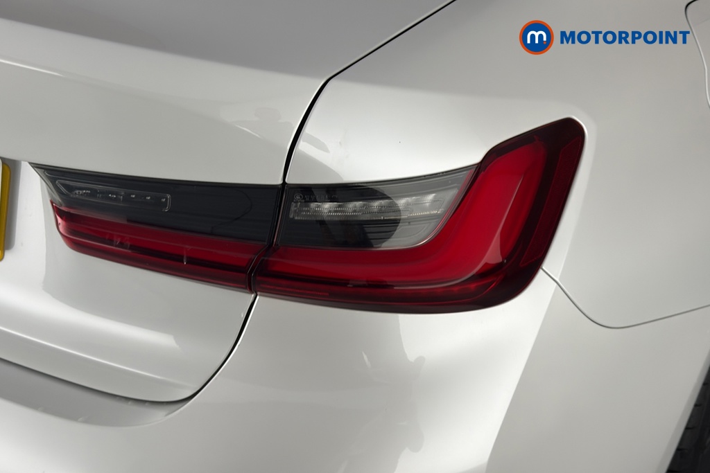 BMW 3 Series M Sport Automatic Petrol Plug-In Hybrid Saloon - Stock Number (1690042) - 36th supplementary image