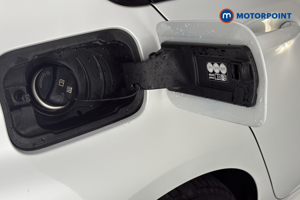 BMW 3 Series M Sport Automatic Petrol Plug-In Hybrid Saloon - Stock Number (1690042) - 40th supplementary image