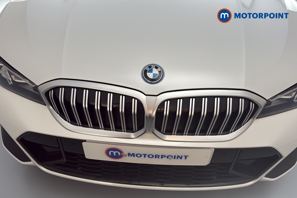 BMW 3 Series M Sport Automatic Petrol Plug-In Hybrid Saloon - Stock Number (1690042) - 43rd supplementary image