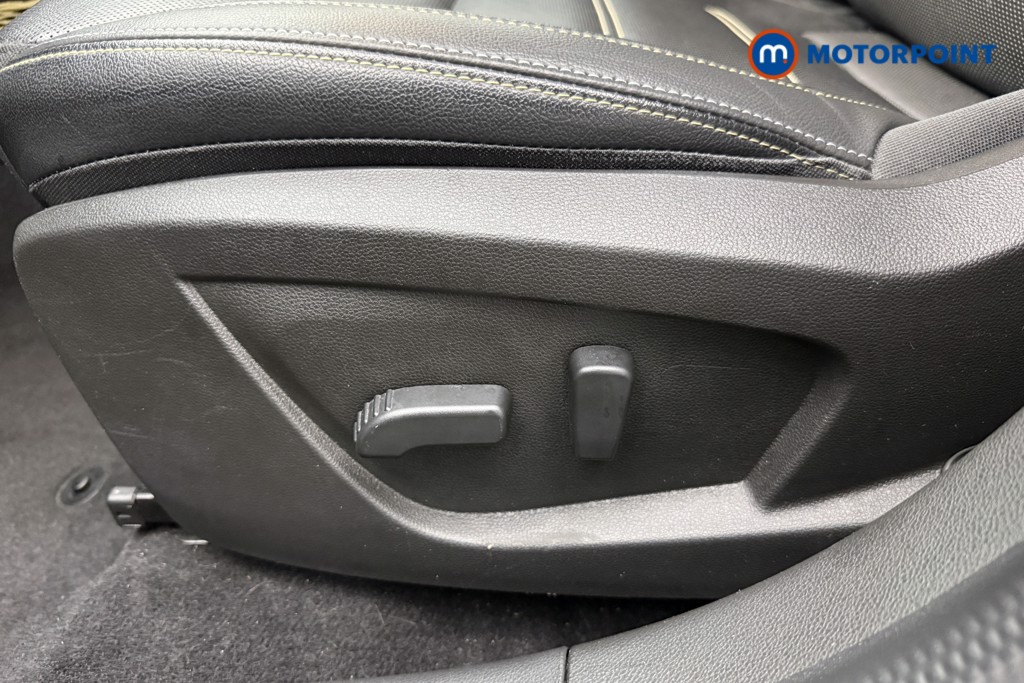 Renault Arkana Engineered Bose Edition Automatic Petrol-Electric Hybrid SUV - Stock Number (1690289) - 8th supplementary image