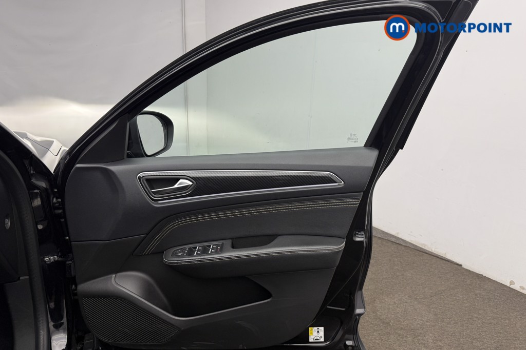 Renault Arkana Engineered Bose Edition Automatic Petrol-Electric Hybrid SUV - Stock Number (1690289) - 30th supplementary image