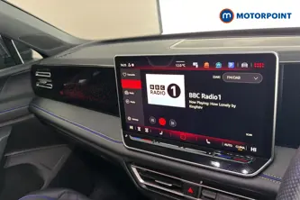 Volkswagen Tiguan R-Line Automatic Petrol SUV - Stock Number (1690395) - 8th supplementary image