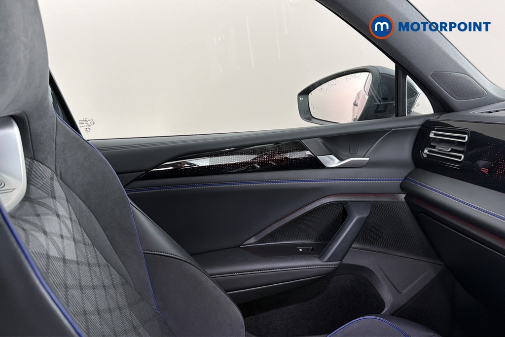 Volkswagen Tiguan R-Line Automatic Petrol SUV - Stock Number (1690395) - 10th supplementary image
