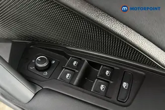 Volkswagen Tiguan R-Line Automatic Petrol SUV - Stock Number (1690395) - 19th supplementary image