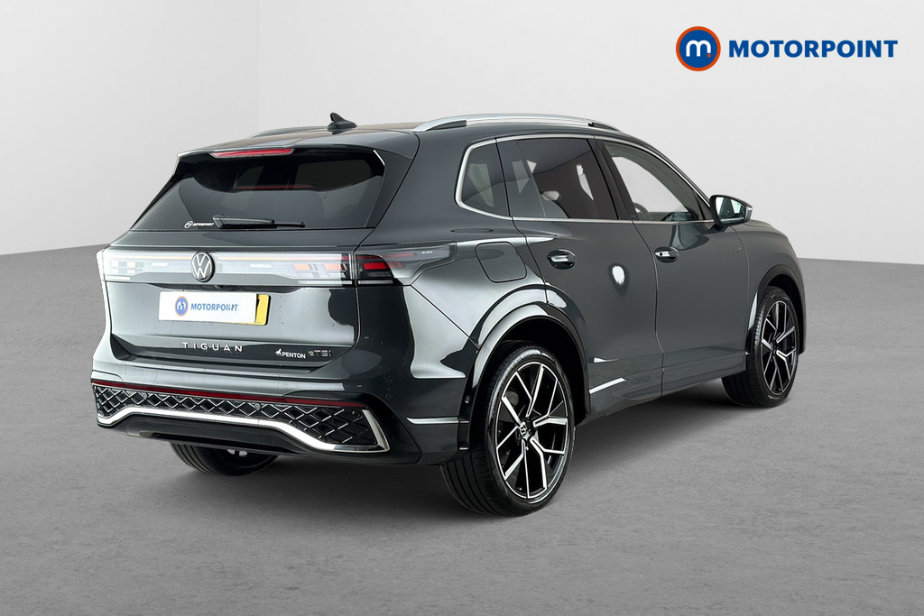 Volkswagen Tiguan R-Line Automatic Petrol SUV - Stock Number (1690395) - Passenger side rear corner