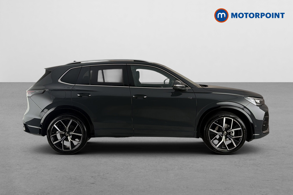 Volkswagen Tiguan R-Line Automatic Petrol SUV - Stock Number (1690395) - Passenger side