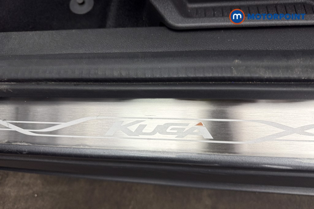 Ford Kuga Titanium Edition Manual Petrol SUV - Stock Number (1691226) - 6th supplementary image