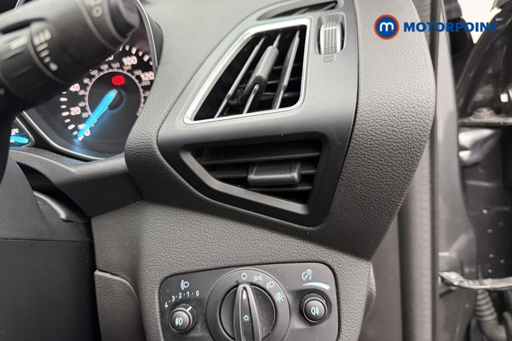 Ford Kuga Titanium Edition Manual Petrol SUV - Stock Number (1691226) - 39th supplementary image