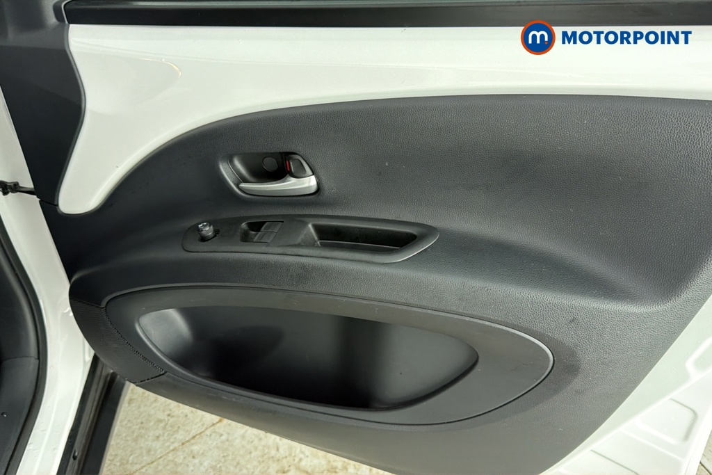 Toyota Aygo X Pure Manual Petrol Hatchback - Stock Number (1691305) - 18th supplementary image